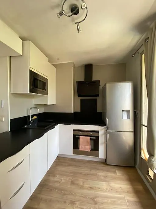 Appart T2 Cosy Renove En Centre Ville Avec Parking Aix-en-Provence 0*,  France